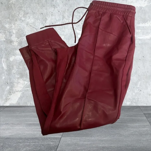 New G by Giuliana Black Label Faux Leather Ponte Jogger size M - Picture 3 of 6